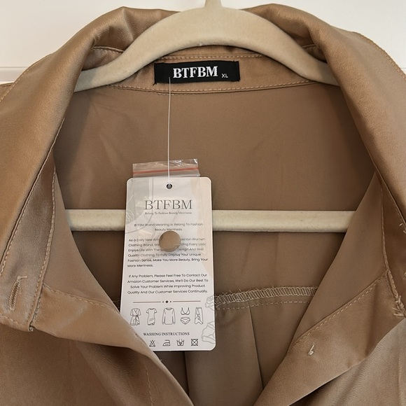 NWT Gold button down - Picture 3 of 4